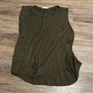 It Closet Women’s Distressed Tank Top - Size Large